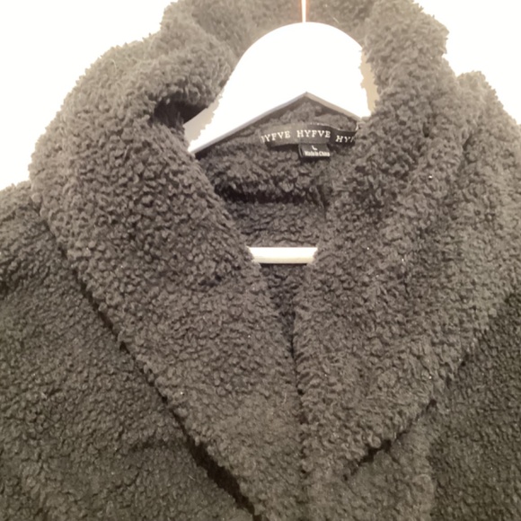 Jacket - Picture 2 of 5